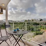 Modern In The Location, Perfect For Families