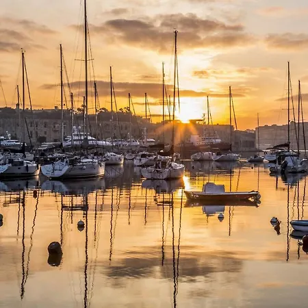 Modern In The Location, Perfect For Families سليمة