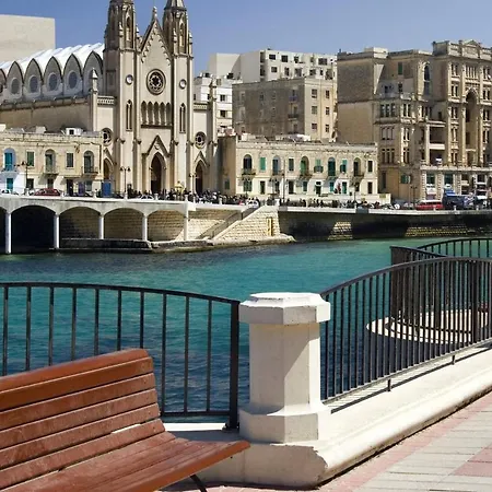 Modern In The Location, Perfect For Families Apartment Sliema