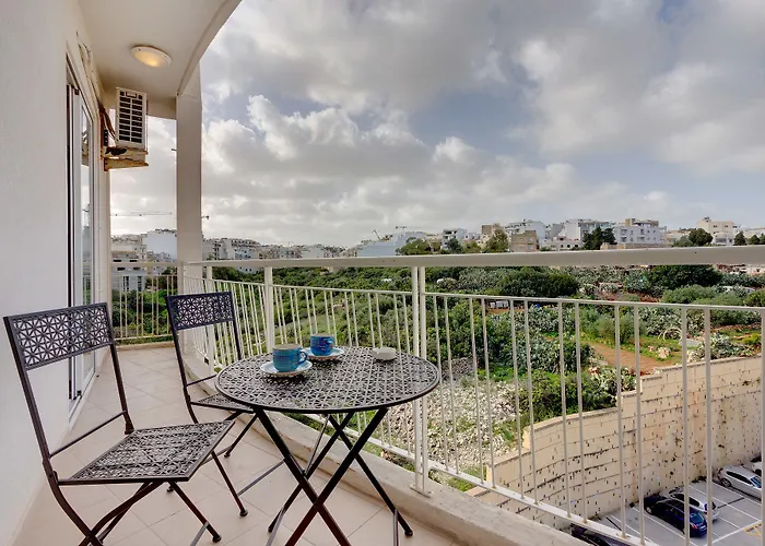 Modern In The Location, Perfect For Families Sliema