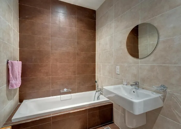 Modern In The Location, Perfect For Families Lejlighed *