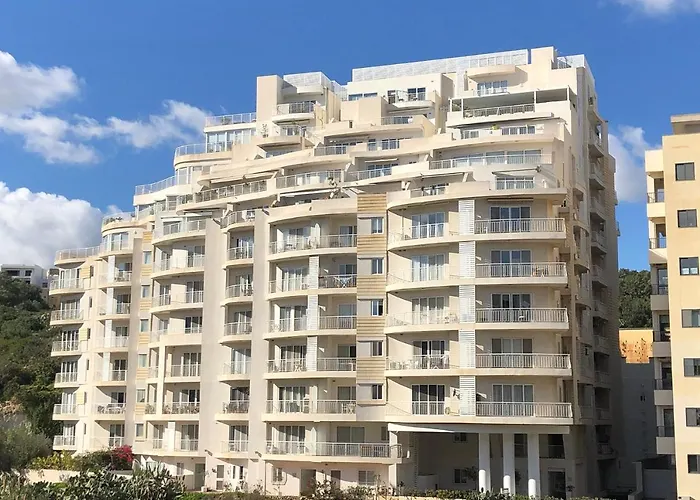 Modern In The Location, Perfect For Families *